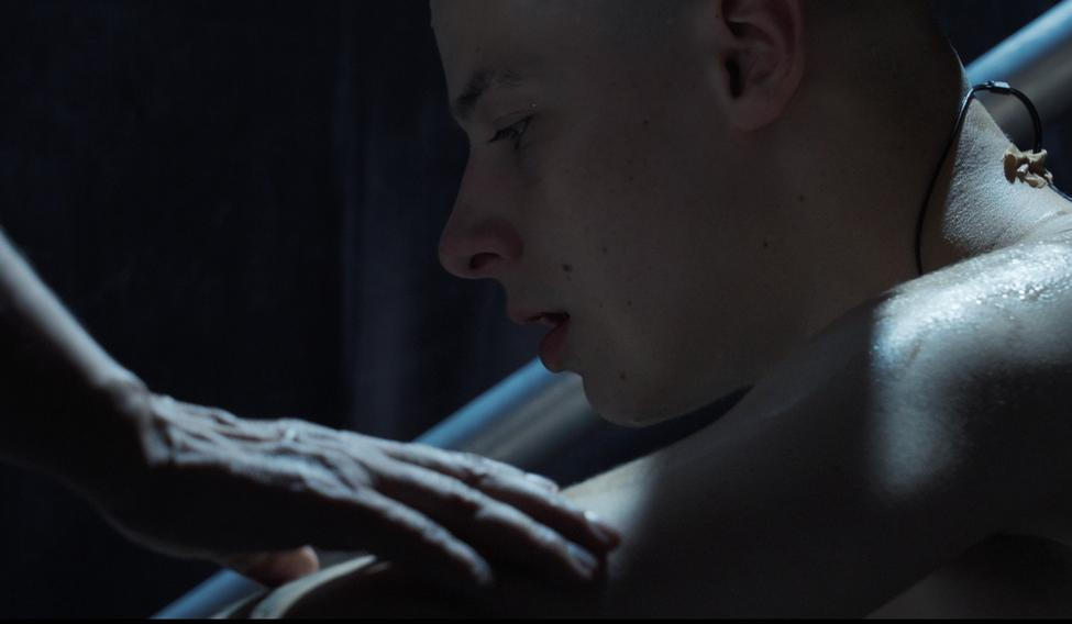 Dokumentární snímek Tak to mělo bejt vypráví příběh mladého maďarského rappera, který si říká Pogány Induló.