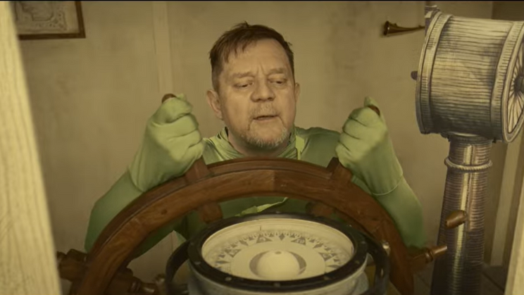 Petr Čtvrtníček si v připravovaném snímku Válka s mloky zahraje mloka Andyho. Částečně animovaný film režíruje Aurel Klimt.