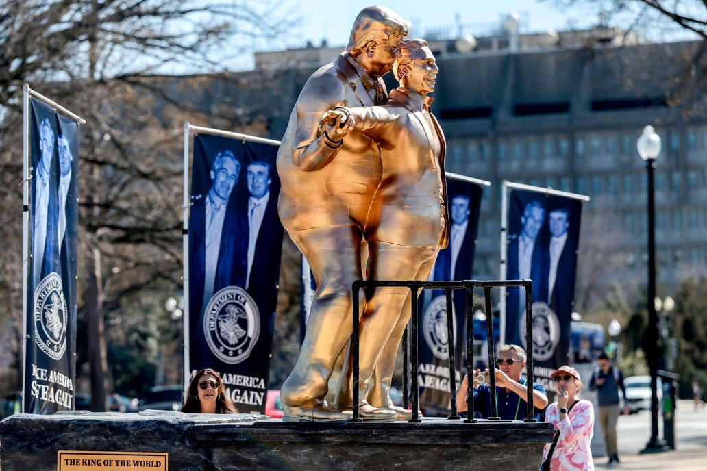 A statue depicting U.S. President Donald Trump and convicted sex offender Jeffrey Epstein, entitled “King of the World”, was erected on the National Mall in Washington