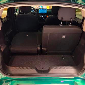 Po sklopení sedadel vznikne prostor o objemu 1010 litrů.