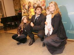 Jordan Haj, Emma Smetana, dcery Lennon a Ariel