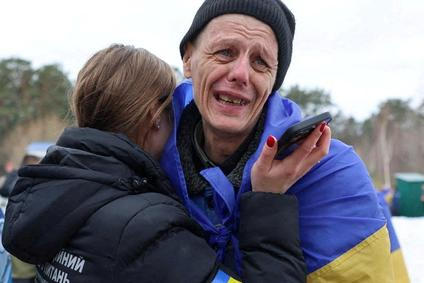 Ukrainian POWs swap