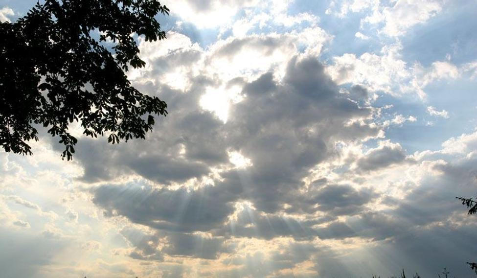 Mraky nad středními Čechami