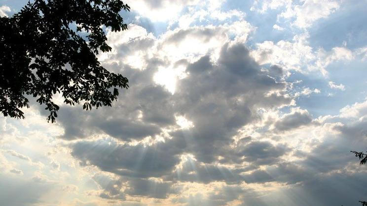 Mraky nad středními Čechami