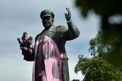 V pražské Bubenči někdo v noci na 8. května 2018 polil růžovou barvou sochu maršála Koněva a na podstavec nastříkal letopočty 1953 a 1968. Praha 6 ji v roce 2020 nechala odstranit.