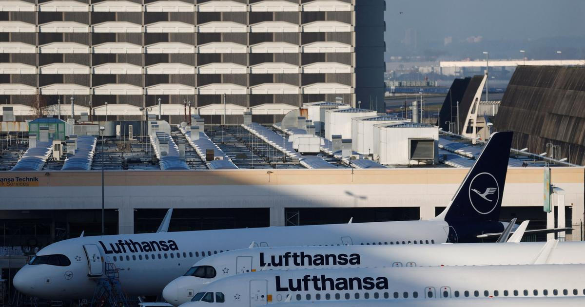 Piloti Lufthansy zahájili dvoudenní stávku, zasáhla i spojení s Prahou