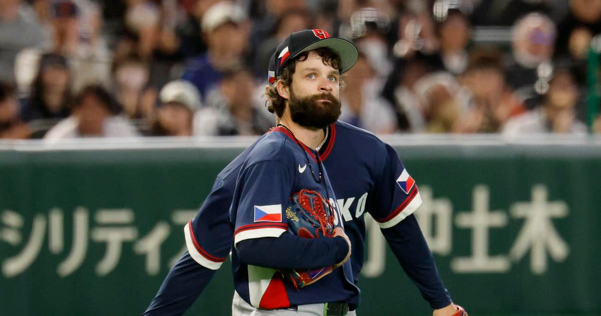 „Postavte mu sochu." Týpka z Ostravy doma neznají, v Asii mu loučení mapoval Netflix