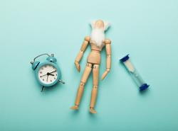 Jednoduchý pohyb může podle odborníků napovědět více o kondici a celkovém zdraví člověka, než by se na první pohled mohlo zdát.