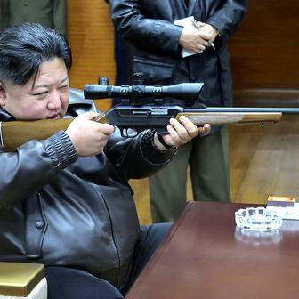 Přesná muška Kim Čong‑una: nástupkyně se učí od nejlepšího