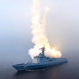 Přesná muška Kim Čong‑una: nástupkyně se učí od nejlepšího