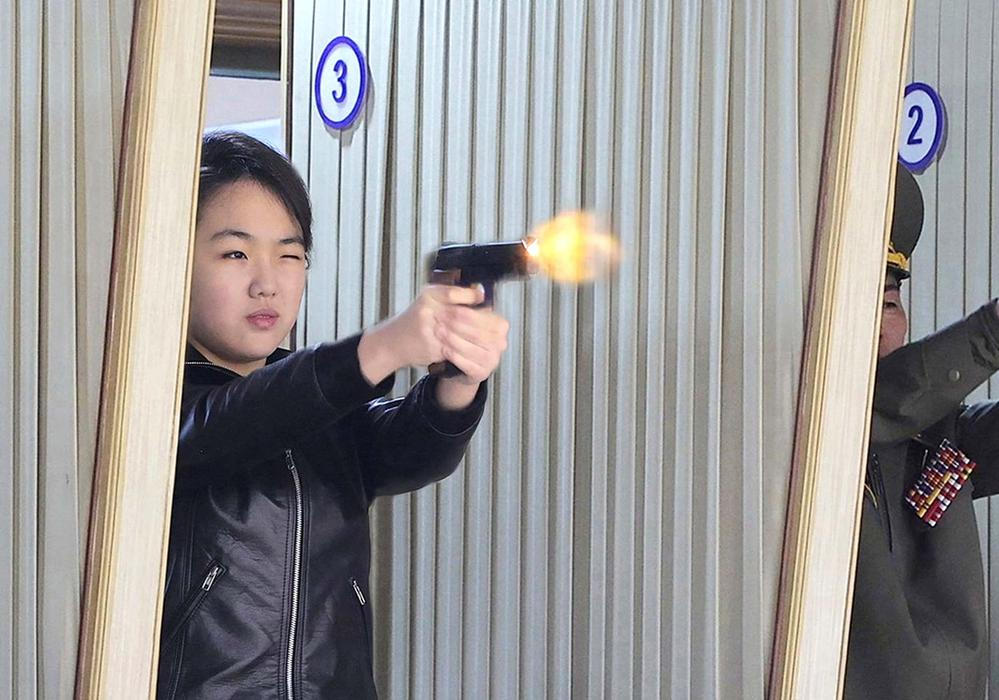 Přesná muška Kim Čong‑una: nástupkyně se učí od nejlepšího