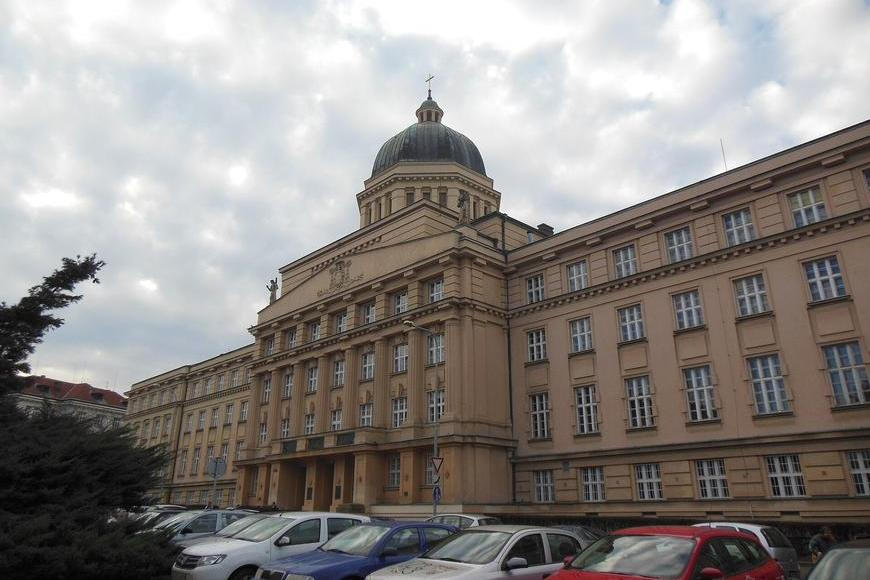 Katolická teologická fakulta už není pod nucenou správou, oznámilo ministerstvo