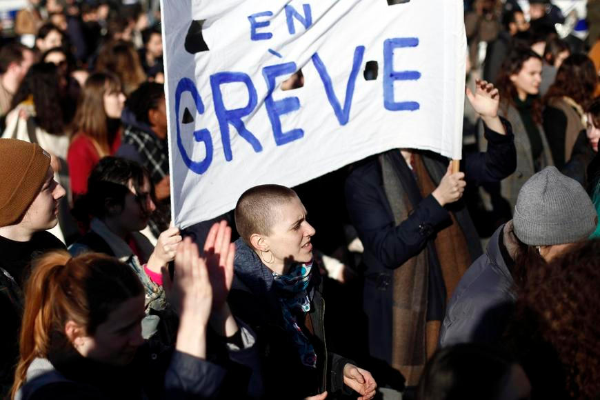 Komentář: Co je to „francouzská past“? Táhne nás do ní Babiš