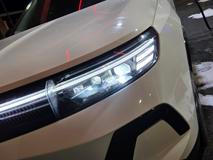 Přední Matrix LED světla patří k silným stránkám Opelu Grandland.