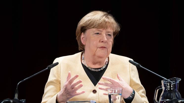 Angela Merkel liest in der Lichtburg