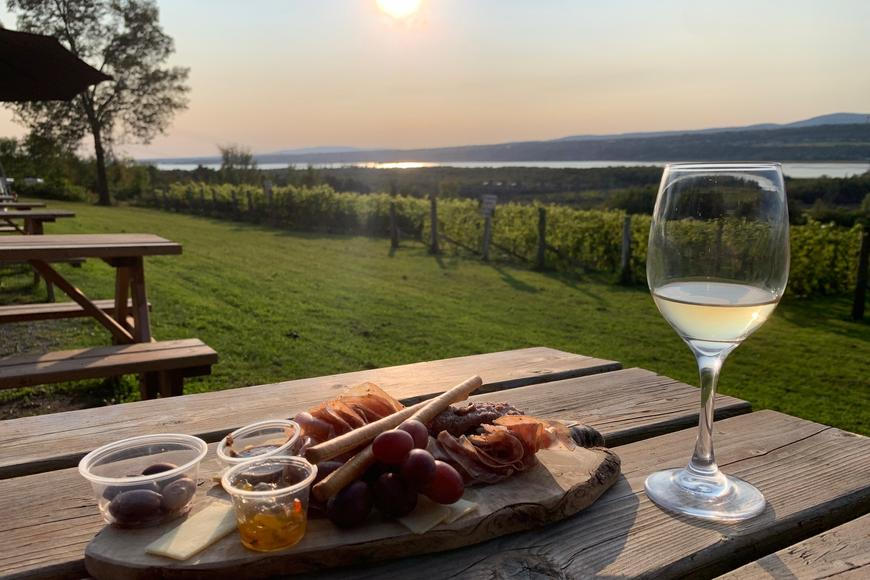 Od Londýna Karla Kyncla po Québec. Česká televize uvede tisící díl Postřehů odjinud