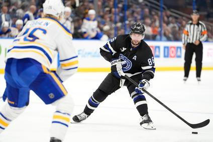 Sabres Lightning Hockey