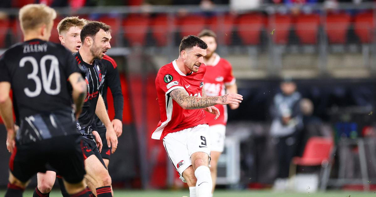 Sparta jich mohla dostat pět, přesto veze z Alkmaaru velkou naději. Spasitelem Surovčík