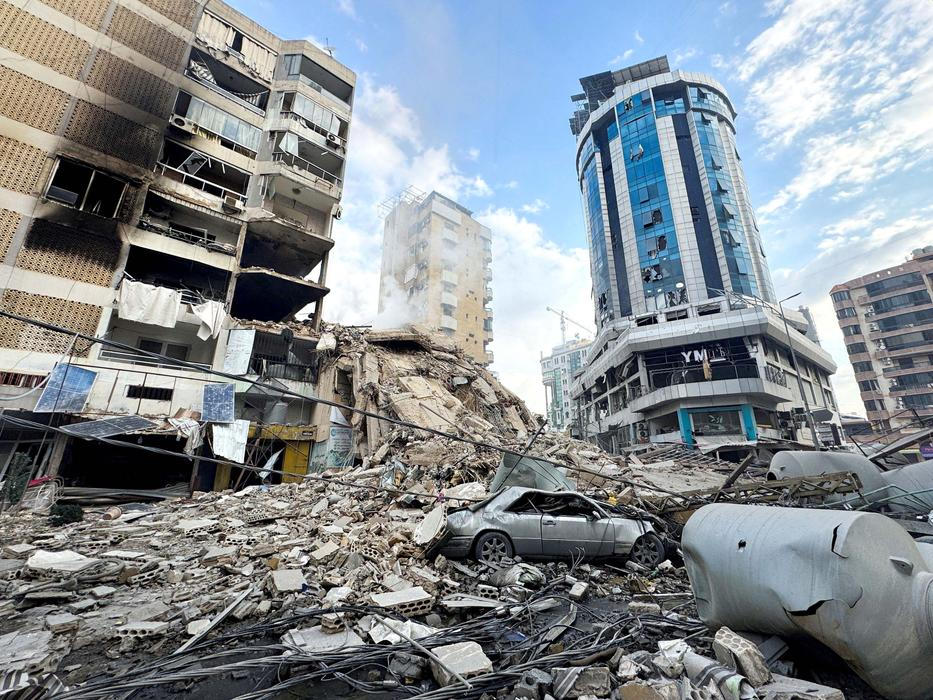 Škoda tyhle fotky minout: mystické tetování, pády i pocty nebo kočičí město