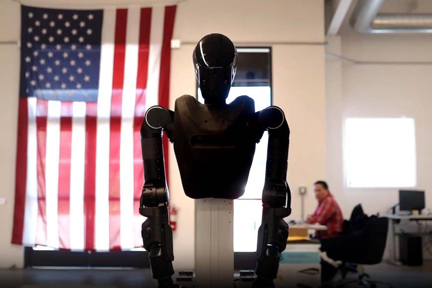 Otestují válku budoucnosti. Na Ukrajinu dorazili první bojoví humanoidi