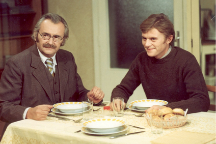 Jiří Sovák a Jiří Schmitzer ve filmu Marečku, podejte mi pero!