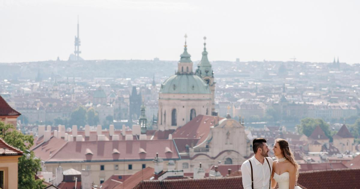 Svatební turismus na vzestupu. Z Prahy se stává lukrativní místo pro obřad cizinců