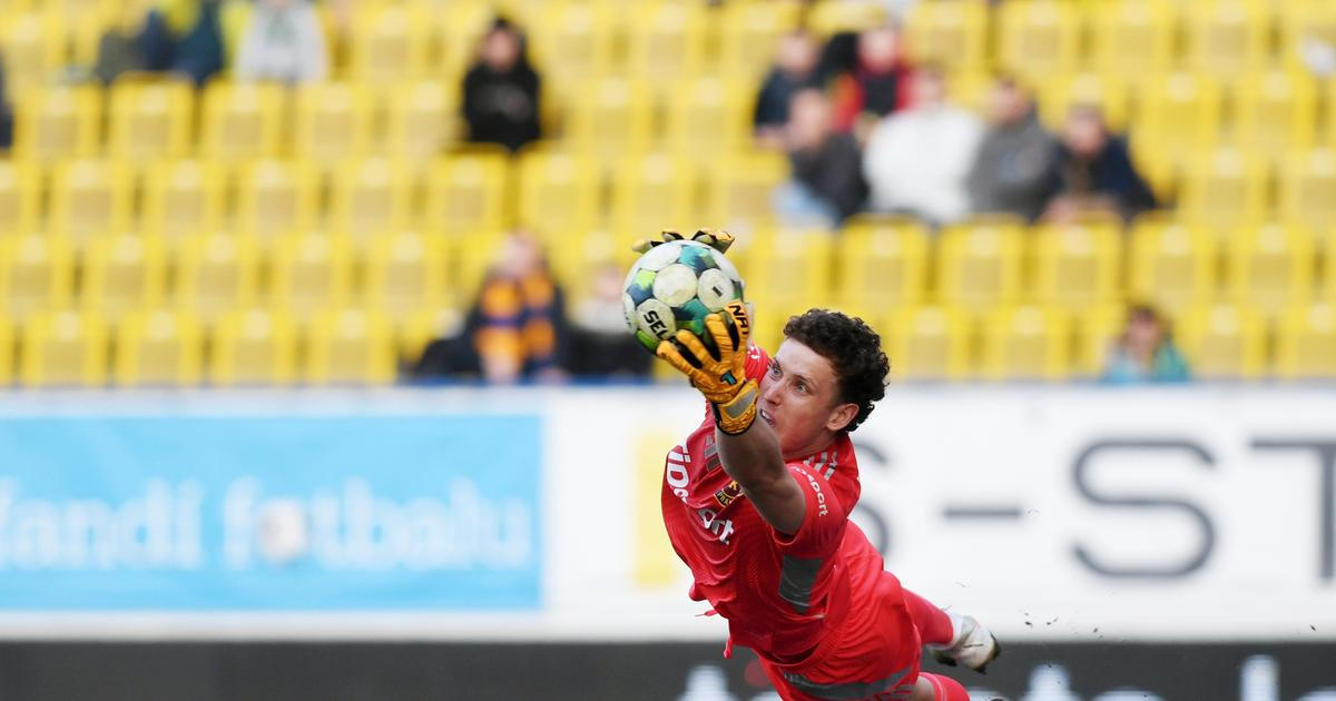 Dlouhé týdny impotence Dukla ukončila proti Jablonci. Hradec přehrál Ostravu