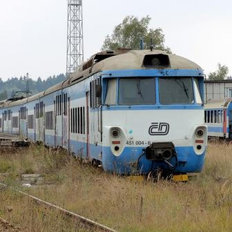 Žabotlam čeká na sešrotování.