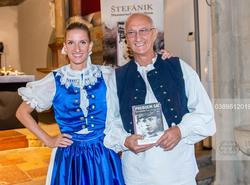 Adela Vinczeová, Jozef Banáš