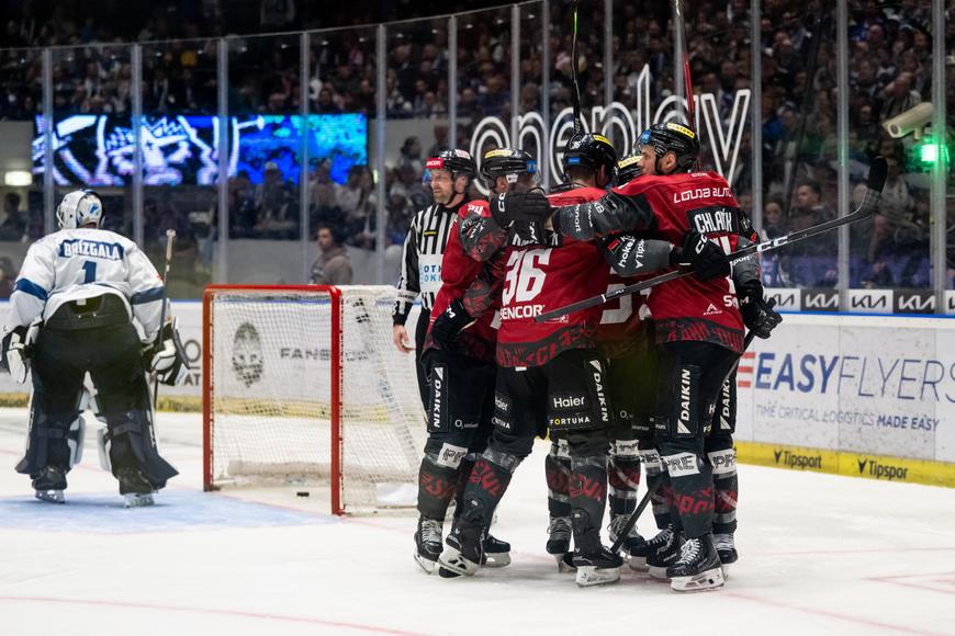 Sparta - Kladno 3:2p. Obrovské drama končí, Spartě vystřelil čtvrtfinále Chlapík