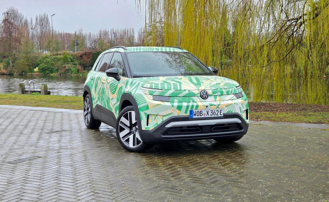 Volkswagen ID. Cross je novým elektrickým SUV se základní cenou pod 700 tisíc korunami.