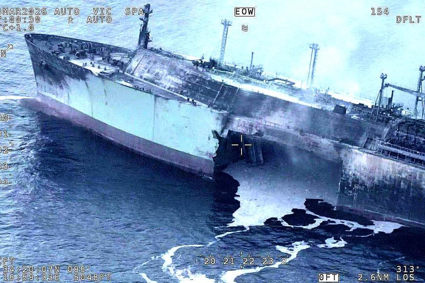 Ruský „bludný“ tanker po zásahu dronem děsí Maltu ekologickou katastrofou