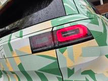 ... stejně jako skupinové reflektory s prostorovou grafikou.