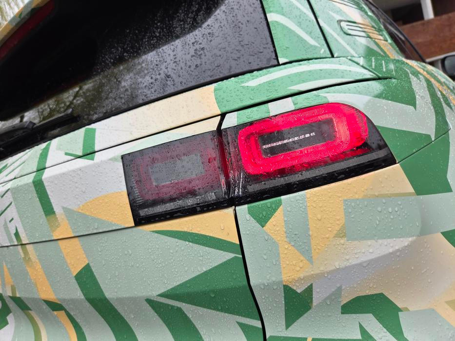 ... stejně jako skupinové reflektory s prostorovou grafikou.