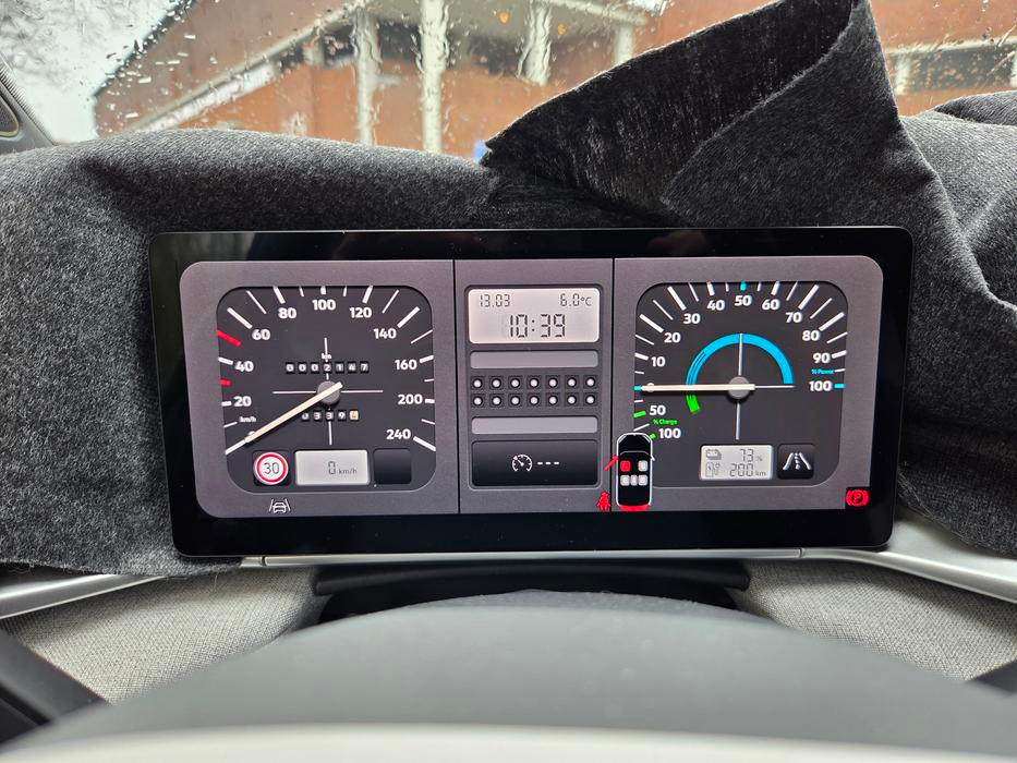 Retrografika má odkazovat na starší modely, mimo jiné třeba první generaci Golfu.