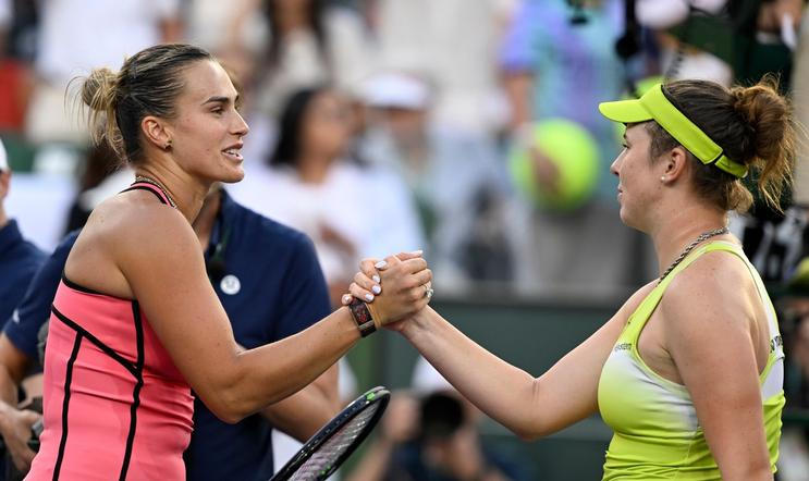 Aryna Sabalenková a Linda Nosková