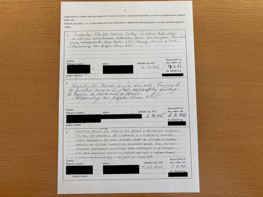 Jak se tři lidé v Chladově přihlášce do KSČ zaručili za jeho plnohodnotné členství v partaji.