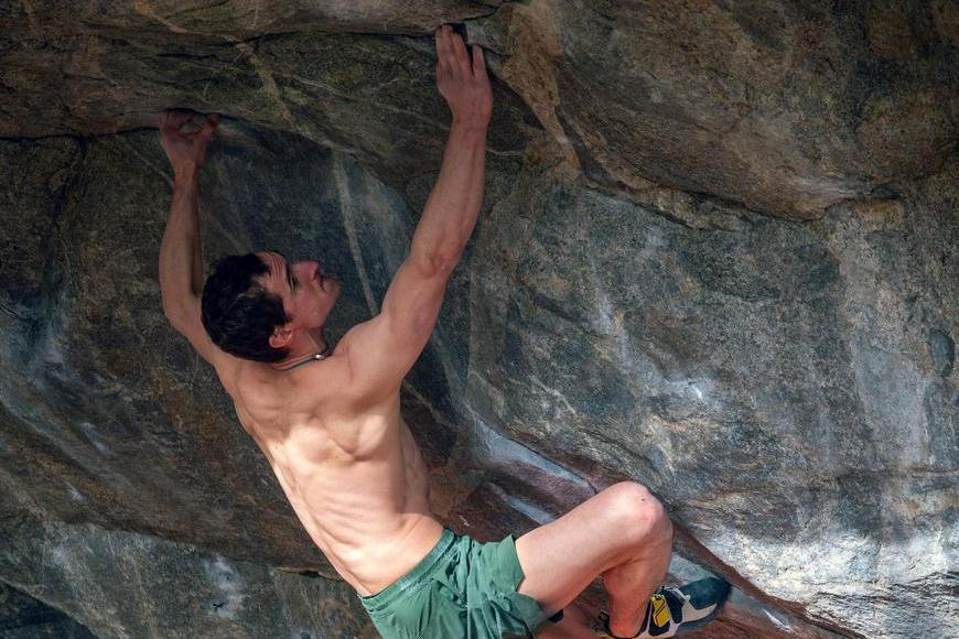 Fantastický Ondra. Nejméně čtyřikrát vyrovnal světový rekord, zdolal legendární cestu