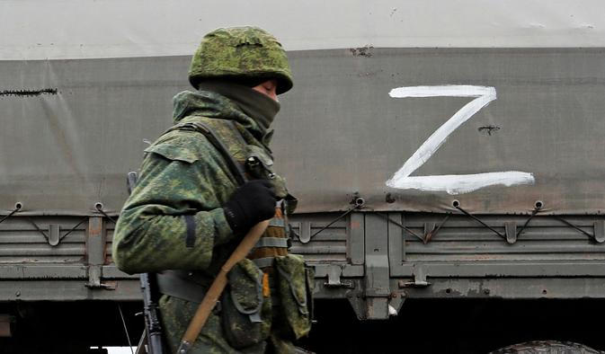 Ruský voják v Luhansku.