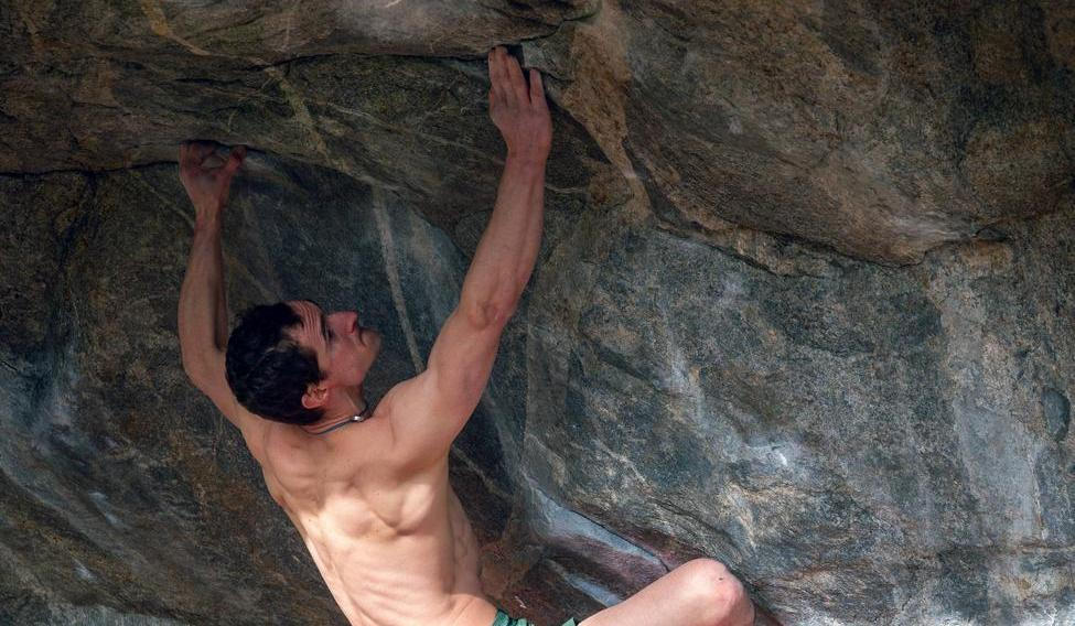 Adam Ondra na boulderu Lion's Share