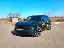 Auta dováží do Česka společnost EVOO, která má showroomy v Kladně a Ostravě, navíc spolupracuje přímo s evropským dovozcem a na auta poskytuje nejen pětiletou záruku, ale je také autorizovaným servisním místem.