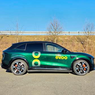 Na délku má Zeekr 7X 4787 mm a mezi nápravami je 2900 mm. Konkurencí mu jsou třeba BMW iX3 nebo Tesla Model Y.