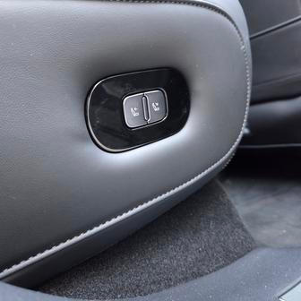 Standardně můžete nastavovat sklon opěradla…