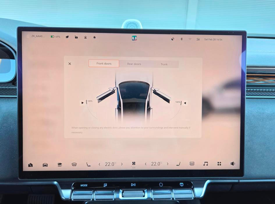 Nastavit si lze ale naprosto všechno, a to včetně úhlu otevření elektrických dveří i víka kufru.