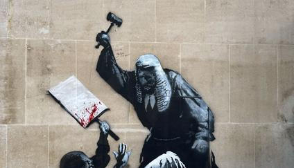 New Banksy Mural on the Royal Courts of Justice