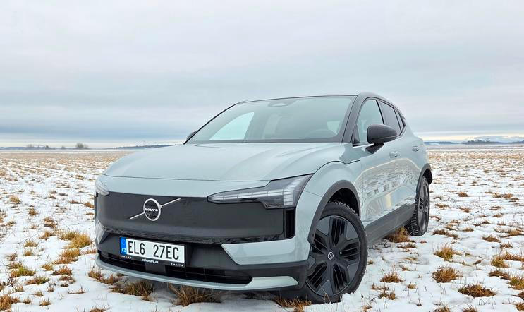 Volvo EX30 Cross Country