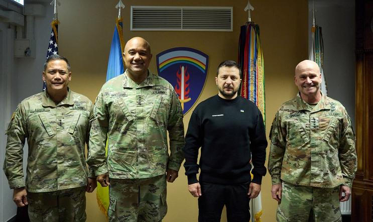 Le président ukrainien Volodymyr Zelensky a visité le commandement de l'armée américaine en Europe et en Afrique à Wiesbaden (Allemagne)