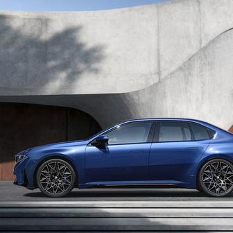 Stojí na platformě s 800V elektrickou architekturou.