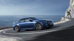 Nový je vnější design s ledvinami a předními světy integrovanými do jednoho celku.