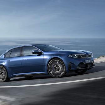 Nový je vnější design s ledvinami a předními světy integrovanými do jednoho celku.